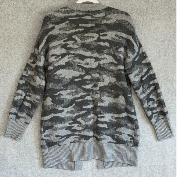 William Rast | Medium | Long Open Front Cardigan Gray‎ Camo draped camouflage - Picture 2 of 6